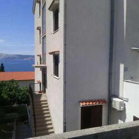 Apartman Nensi With A Wonderful View